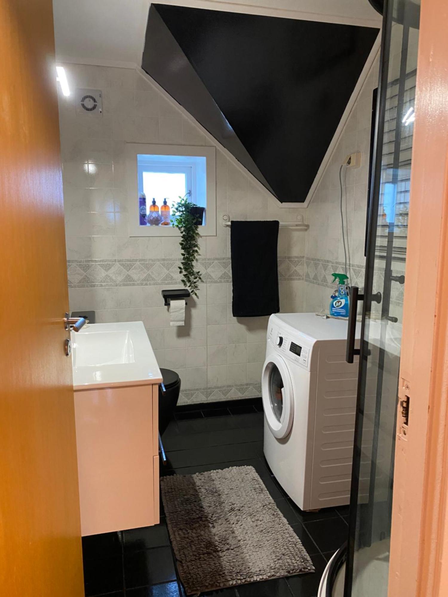 Med Sydvendt Balkong Apartamento Ålesund